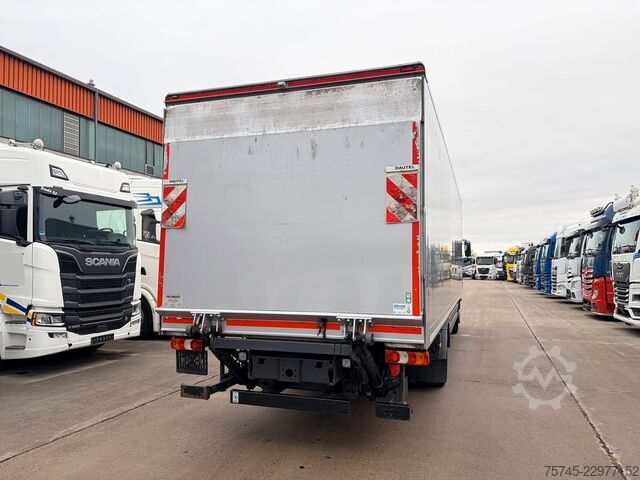 Box truck MERCEDES-BENZ ATEGO 1224 / 8,60M KOFFER / LBW / KAMERA