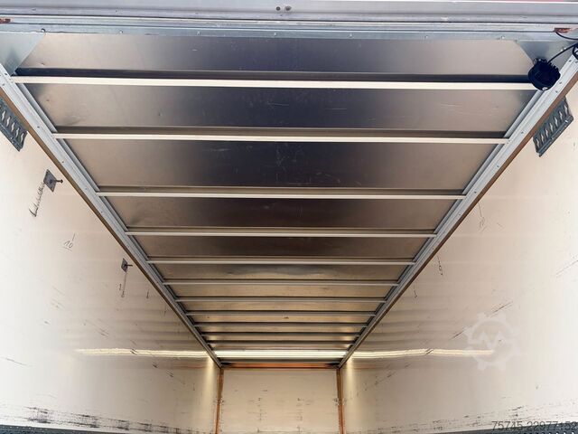 Box truck MERCEDES-BENZ ATEGO 1224 / 8,60M KOFFER / LBW / KAMERA