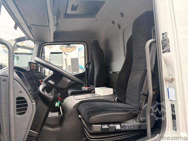 Box truck MERCEDES-BENZ ATEGO 1224 / 8,60M KOFFER / LBW / KAMERA