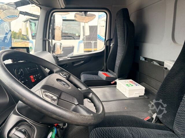Box truck MERCEDES-BENZ ATEGO 1224 / 8,60M KOFFER / LBW / KAMERA