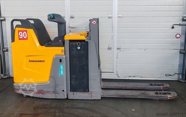 Pallet Stackers Jungheinrich ERD 220 1.66m/ 1902mh/ 2020y