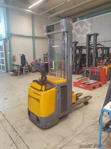 Pallet Stackers Jungheinrich ERC 214z 5.35m/ initial