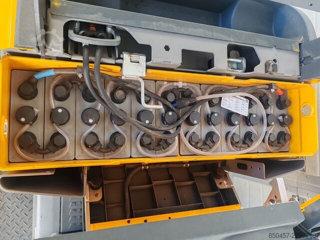 Horizontal Order Pickers Jungheinrich ECC 210 3.2m/ 1031mh/ 2022y