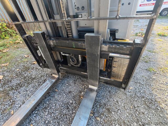 Electric - 3 wheels Jungheinrich EFG 215
