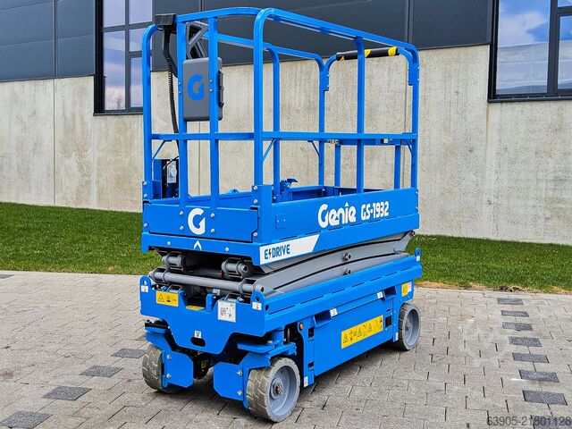 Scherenarbeitsbühne Genie GS 1932