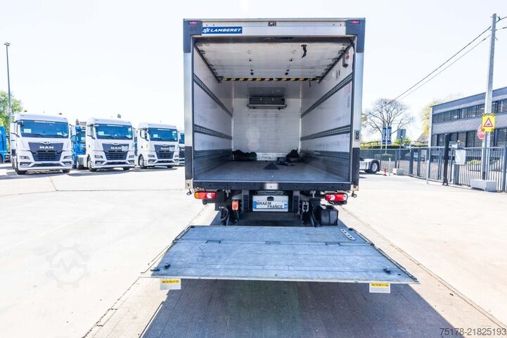 Refrigerated/freezer transport RENAULT D10 210 DXI // FRIGO CARRIER SUPRA 750+HAYON