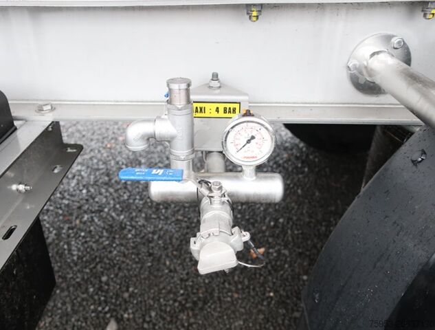 Tankauflieger Magyar 3 Kammer Lebensmitteltank Heizung Drucktank 32 m³