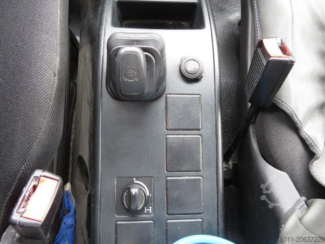 Pick-up van IVECO EuroCargo ML80E22R/P Pritsche 6,1m, AHK,Klima