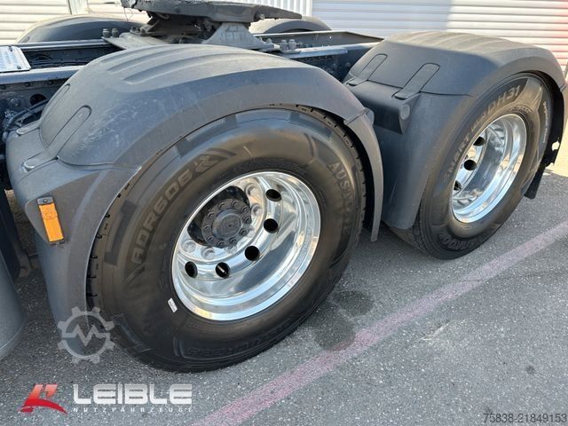 Standard SZM DAF XF 530 6x4 SSC*70to*2xTank*Standklima*Leder*