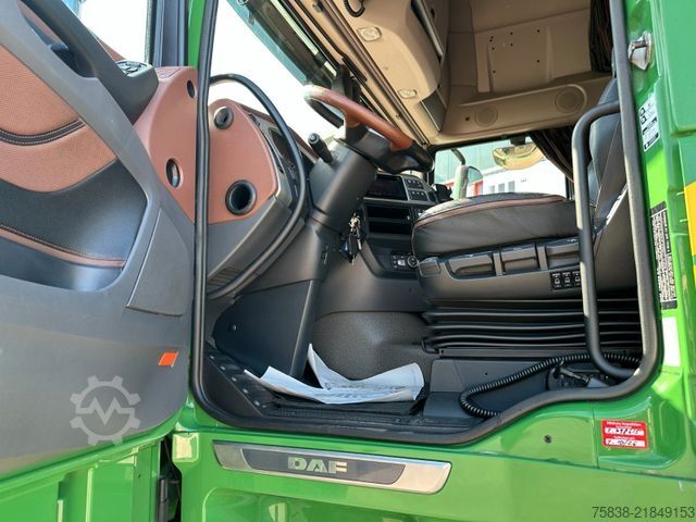 Standard SZM DAF XF 530 6x4 SSC*70to*2xTank*Standklima*Leder*