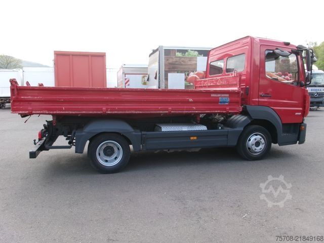 Three-way tipper van MERCEDES-BENZ 818 Atego*3Seit-Kipper*2x AHK*3.Sitz*Autom*Klima