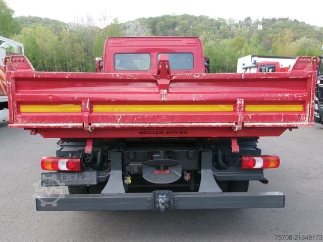 Three-way tipper van MERCEDES-BENZ 818 Atego*3Seit-Kipper*2x AHK*3.Sitz*Autom*Klima