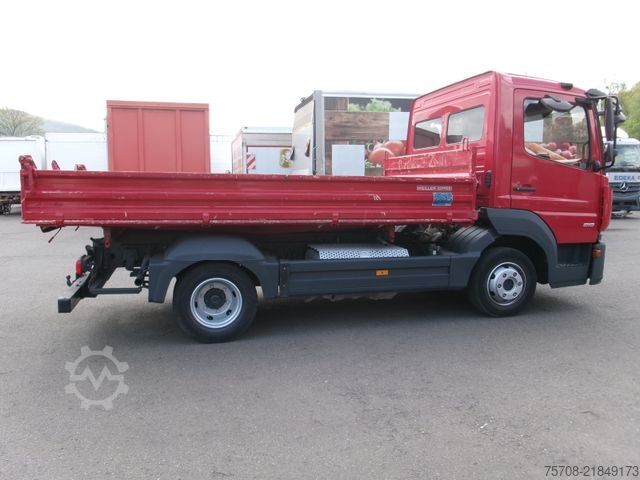 Three-way tipper van MERCEDES-BENZ 818 Atego*3Seit-Kipper*2x AHK*3.Sitz*Autom*Klima