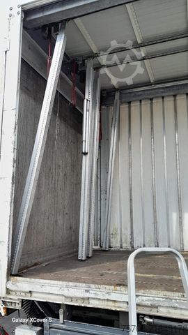 Beverage trailer  Tandem Schiebeplane*7,3 m*18 Pal.*2 to LBW*Alus