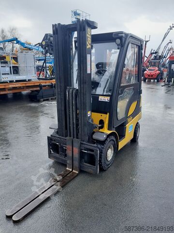 LPG Forklifts Yale GLP20SVX