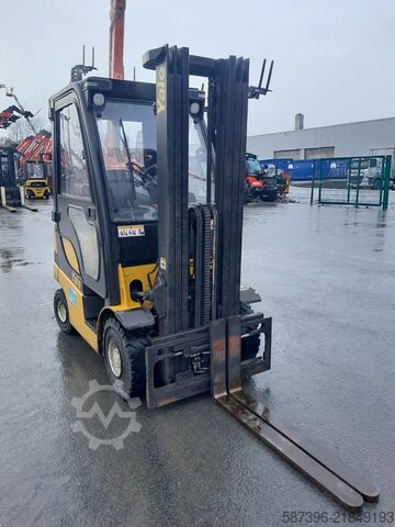 LPG Forklifts Yale GLP20SVX