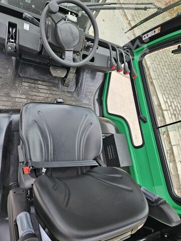 Electric 4-wheel forklift Hangcha CPD50-XD6-SI28