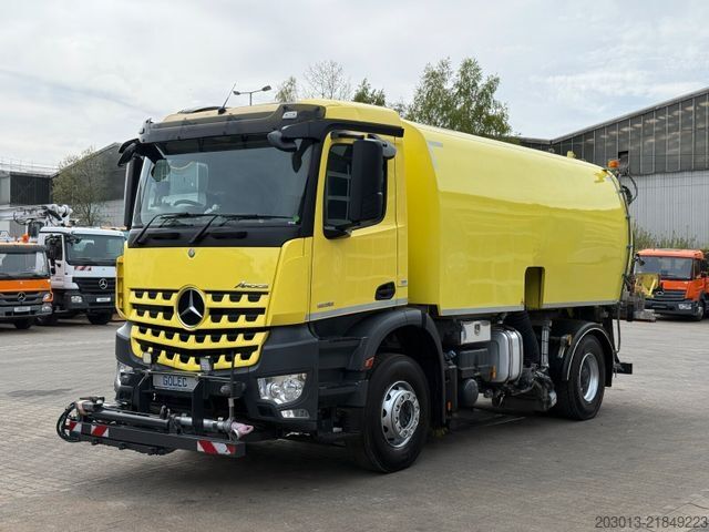 Road sweeper MERCEDES-BENZ 1836 Kehrmaschine Nothhelfer Kobit K8