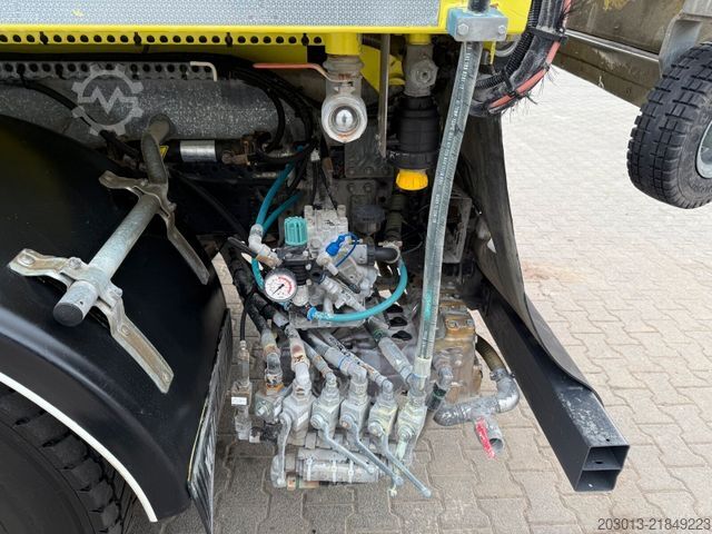 Road sweeper MERCEDES-BENZ 1836 Kehrmaschine Nothhelfer Kobit K8