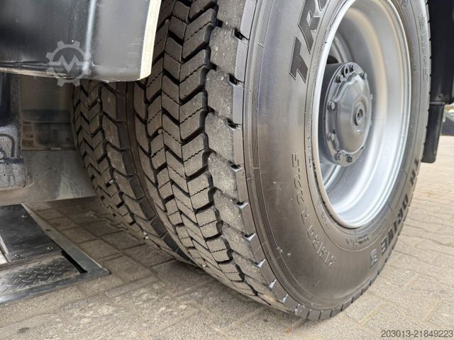 Road sweeper MERCEDES-BENZ 1836 Kehrmaschine Nothhelfer Kobit K8