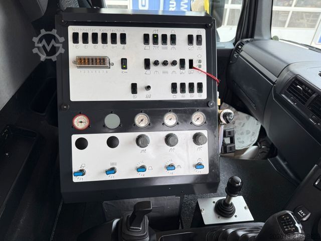 Road sweeper MERCEDES-BENZ 1836 Kehrmaschine Nothhelfer Kobit K8