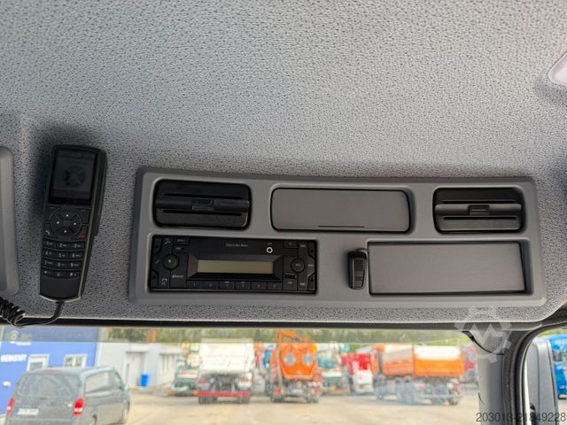 Road sweeper MERCEDES-BENZ ATEGO 1323 Kehrmaschine Bucher Cityfant 6000