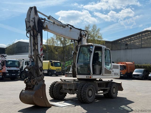 Mobile excavator LIEBHERR A 904 C Litronic Mobilbagger *14.296h