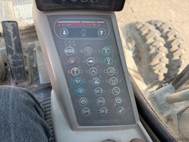 Mobile excavator LIEBHERR A 904 C Litronic Mobilbagger *14.296h
