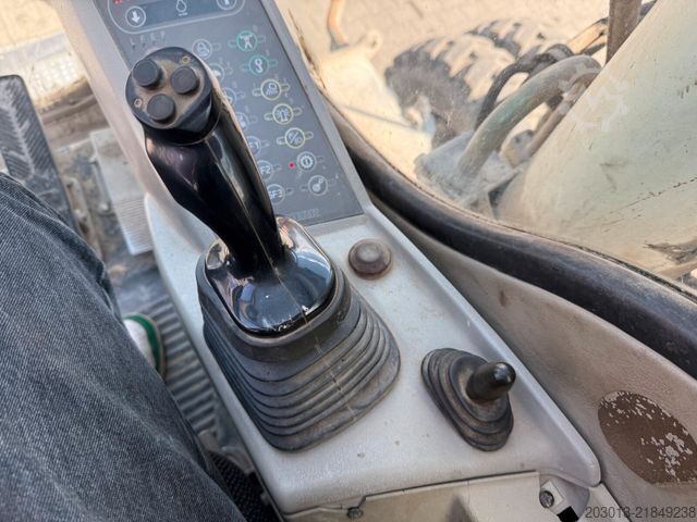 Mobile excavator LIEBHERR A 904 C Litronic Mobilbagger *14.296h