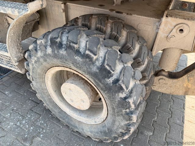 Mobile excavator LIEBHERR A 904 C Litronic Mobilbagger *14.296h