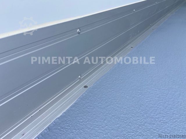 Refrigerator body van IVECO Daily 70C18A8P AUT LUF TK 2,46m BR LED KLIMA NAV