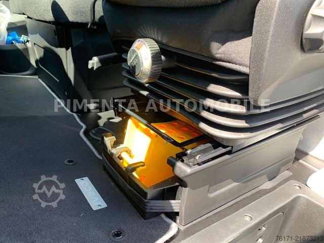 Refrigerator body van IVECO Daily 70C18A8P TK AUT LUFTFED ROHRBAHNEN LED LBW
