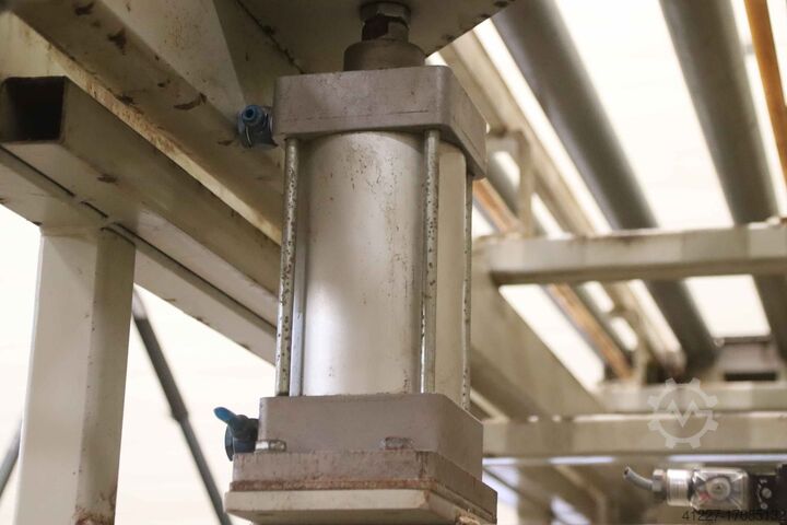 Übergabe Station Rollenbahn Unbekannt** 2825/1410/H870 mm