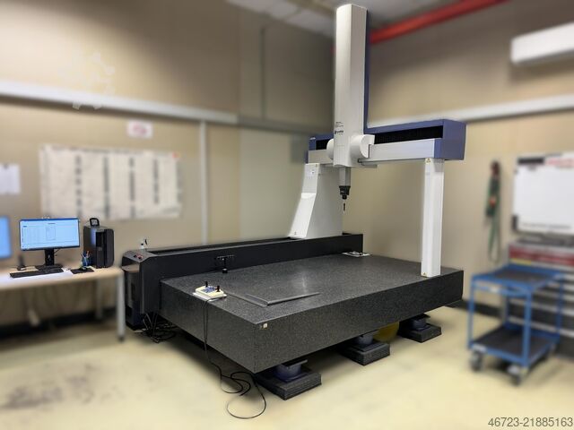 Coordinate measuring machine Mitutoyo CRT-A 122010