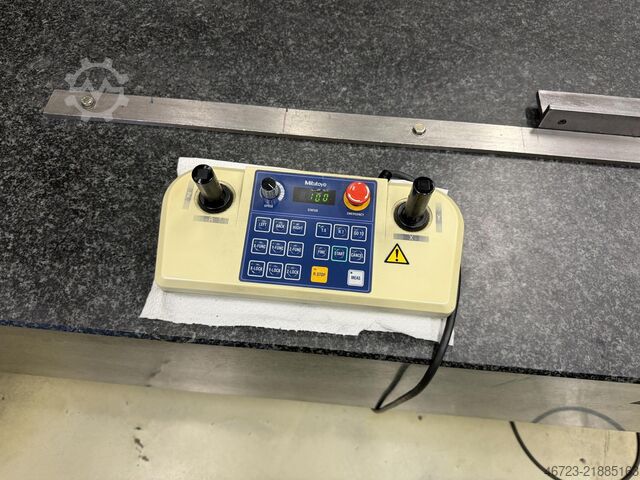 Coordinate measuring machine Mitutoyo CRT-A 122010