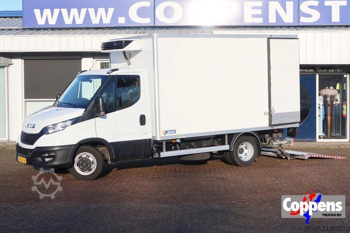 Refrigerated/freezer transport (closed box) Iveco Daily 35C16 Carrier Xarios 350 Koel+Vries+verwa...
