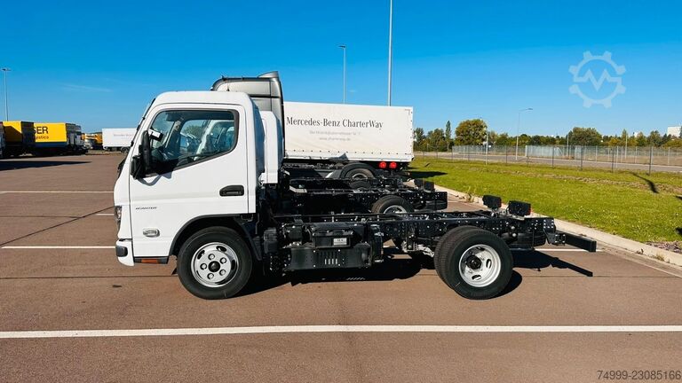 Transporter Fahrgestell FUSO Canter 4S15e Fahrgestell