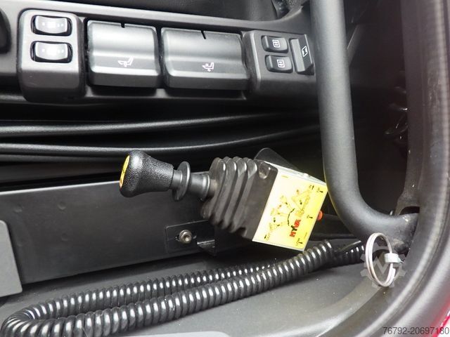 Standard tractor unit SCANIA R 660 B Highline/Ret./Hydr./ALCOA/Leder/Vollluft