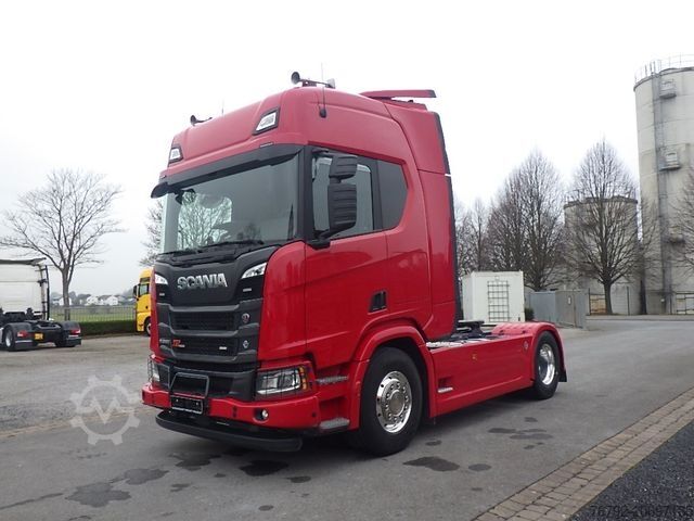 Standard tractor unit SCANIA R 660 B Highline/Ret./Hydr./ALCOA/Leder/Vollluft