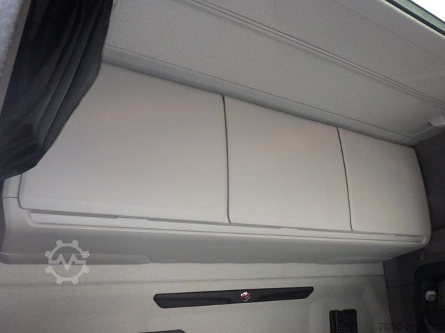 Standard tractor unit SCANIA R 660 B Highline/Ret./Hydr./ALCOA/Leder/Vollluft