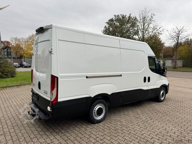 Panel van IVECO Daily 35S16 Hi-Matic Kastenwagen L2H2