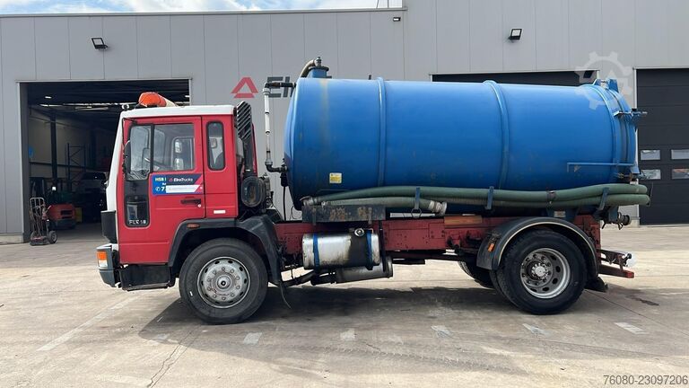 Volvo FL 6-18 (MANUAL PUMP / FULL STEEL / LAMES / 11000 LITER) EL25522 Volvo FL 6-18 (MANUAL PUMP / FULL STEEL / LAMES / 110...