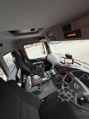 Kehrmaschine Bucher - GMeiner - Giletta V65t MaxPowa Atego 1324