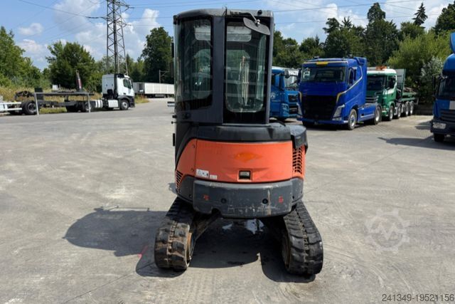 Chain excavator HITACHI Zaxis 30U-2 CSR