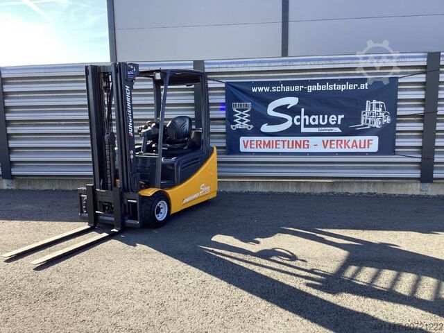 Elektro 3 Rad-Stapler Jungheinrich EFG 220