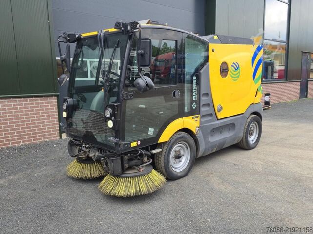 Sweeper Mathieu MC210 VEEGMACHINE!! EX gemeente!!
