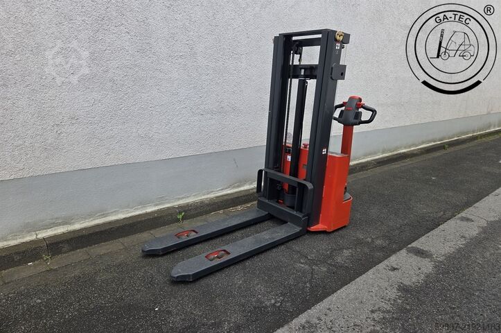 Manual stacker Linde ML 10