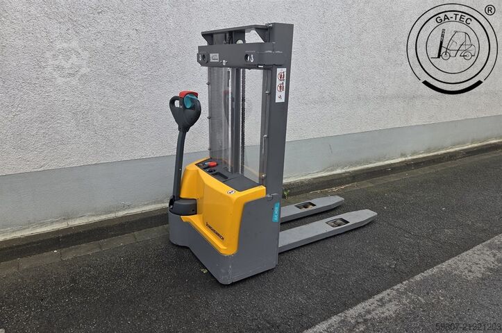 Manual stacker Jungheinrich EJCM10