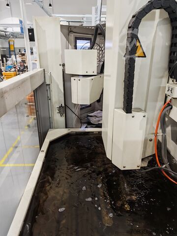 Senkerodiermaschine AGIE CHARMILLES Roboform 550 SP