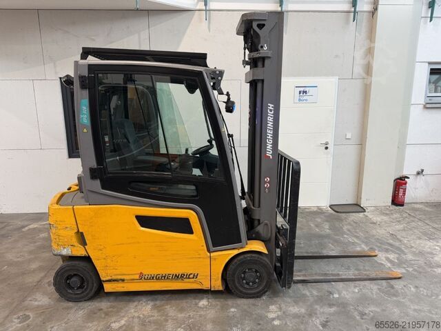 Elektro 4 Rad-Stapler Jungheinrich EFG 316 / Vollkabine / 7167 Std.